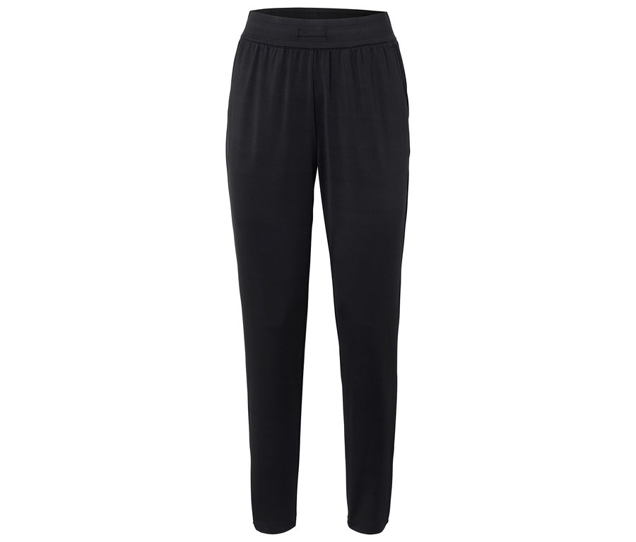 Čierne nohavice s gumou v páse.