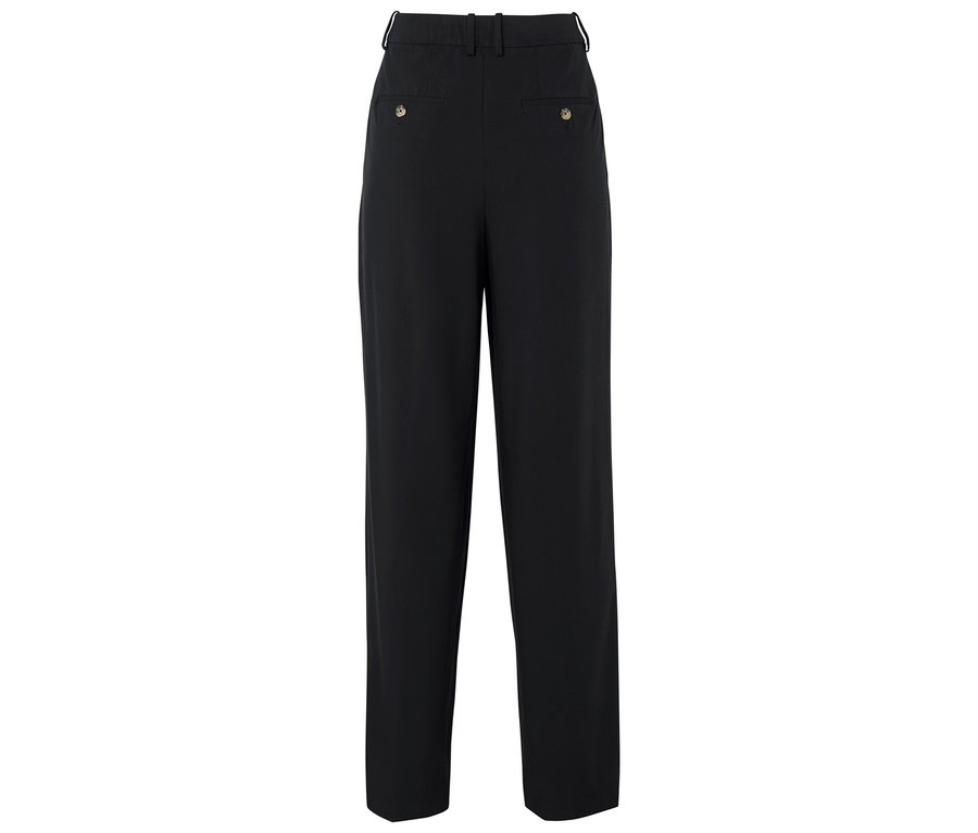 Čierne nohavice s vysokým pásom a gombíkmi.