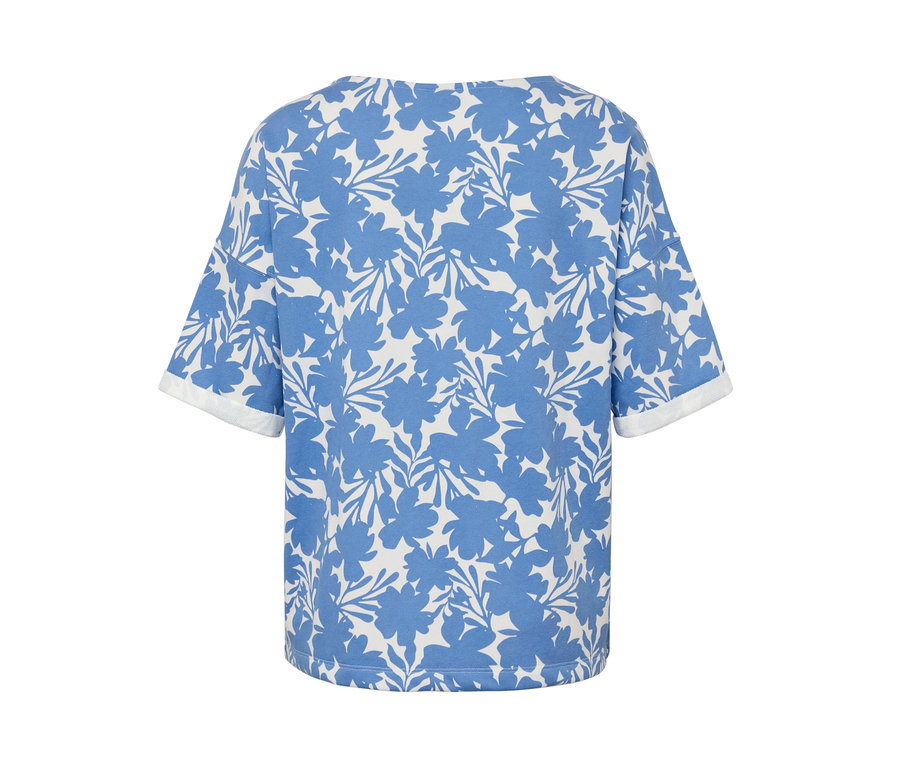 Svetlomodrá mikina s kvetinovou potlačou.