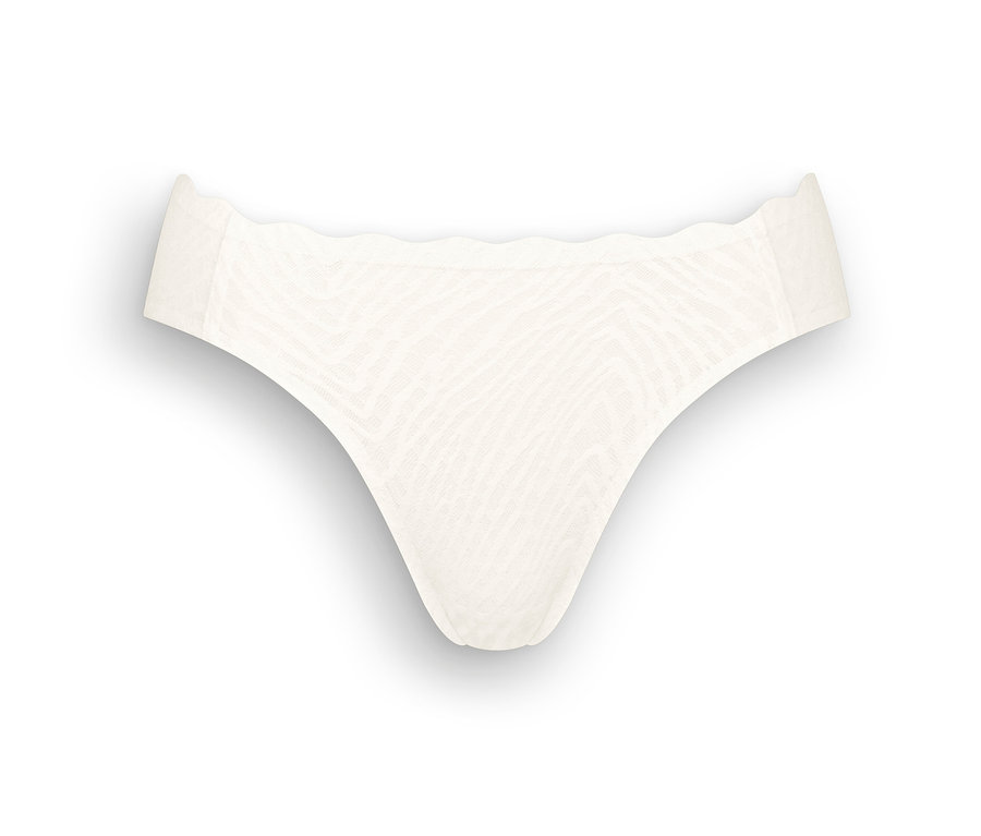 Detailný záber na biele nohavičky sloggi ZERO Feel Bliss High leg.