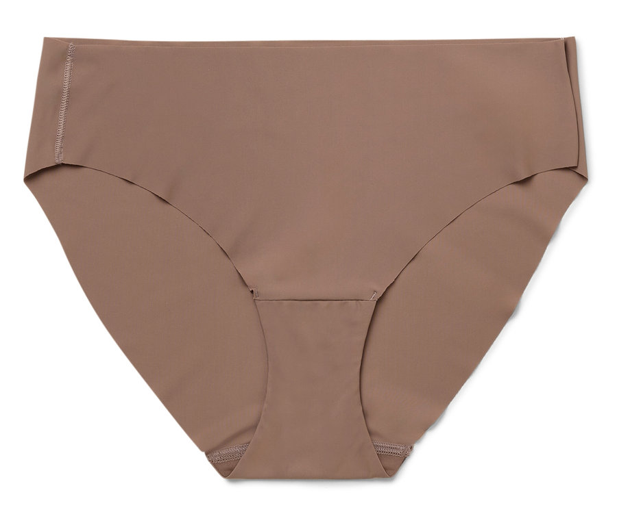 Jednotlivé dámske nohavičky v čokoládovo hnedej farbe, ležiace na bielom pozadí.