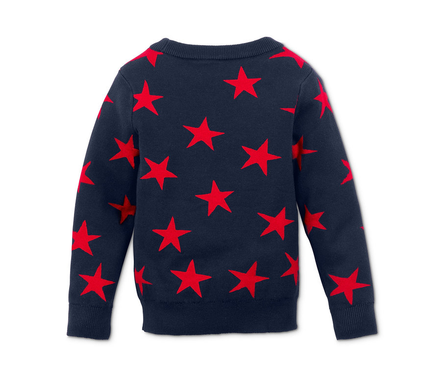 Tmavomodrý pulóver z jemnej pleteniny s červenými hviezdami.