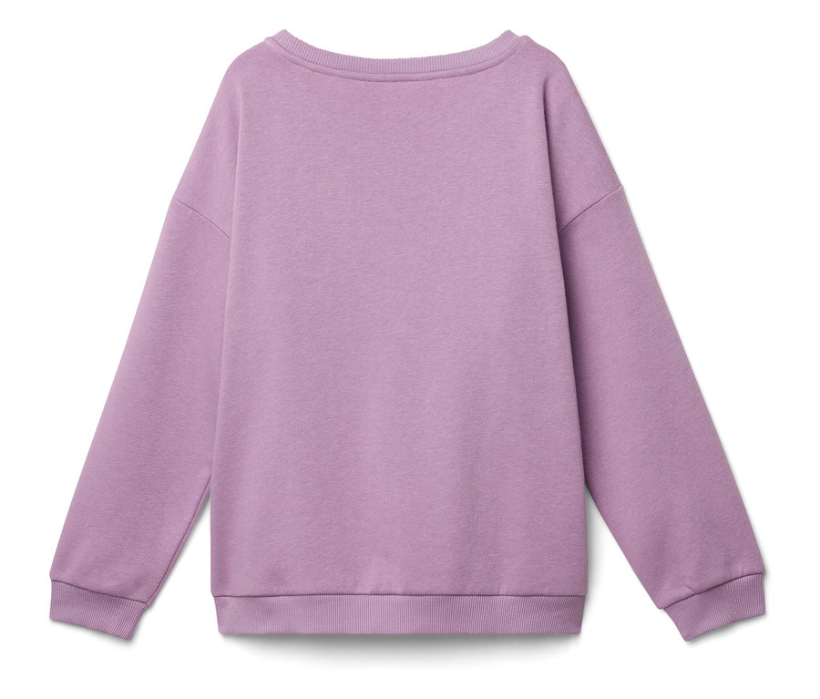 Pohľad zozadu na fialovú mikinu s dlhými rukávmi.