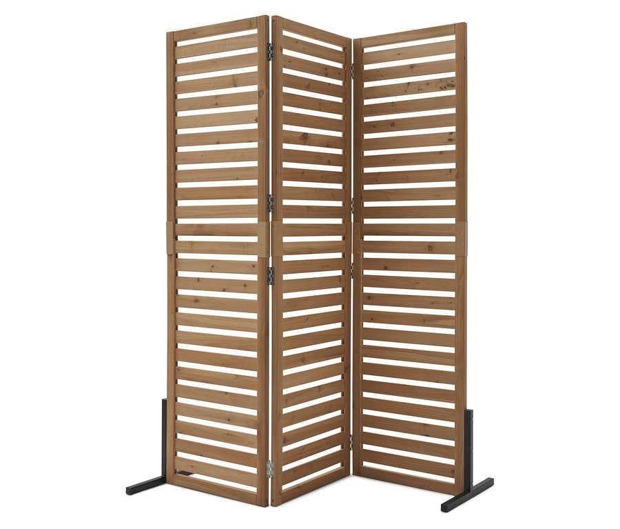 Trojdielna, hnedá zástena z drevených lamiel s čiernou kovovou základňou na bielom pozadí.