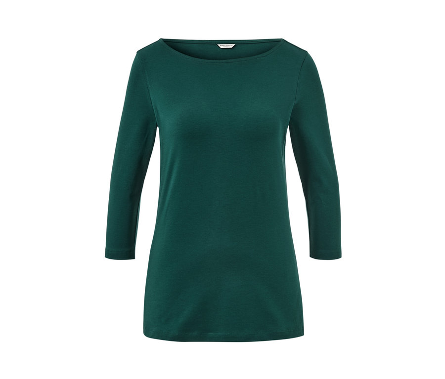 Tmavozelené tričko s trojštvrťovým rukávom.
