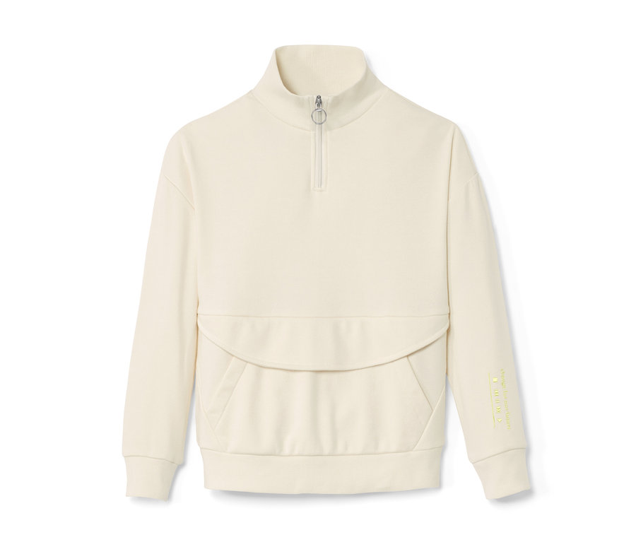 Krémová detská mikina s vysokým golierom na zips.