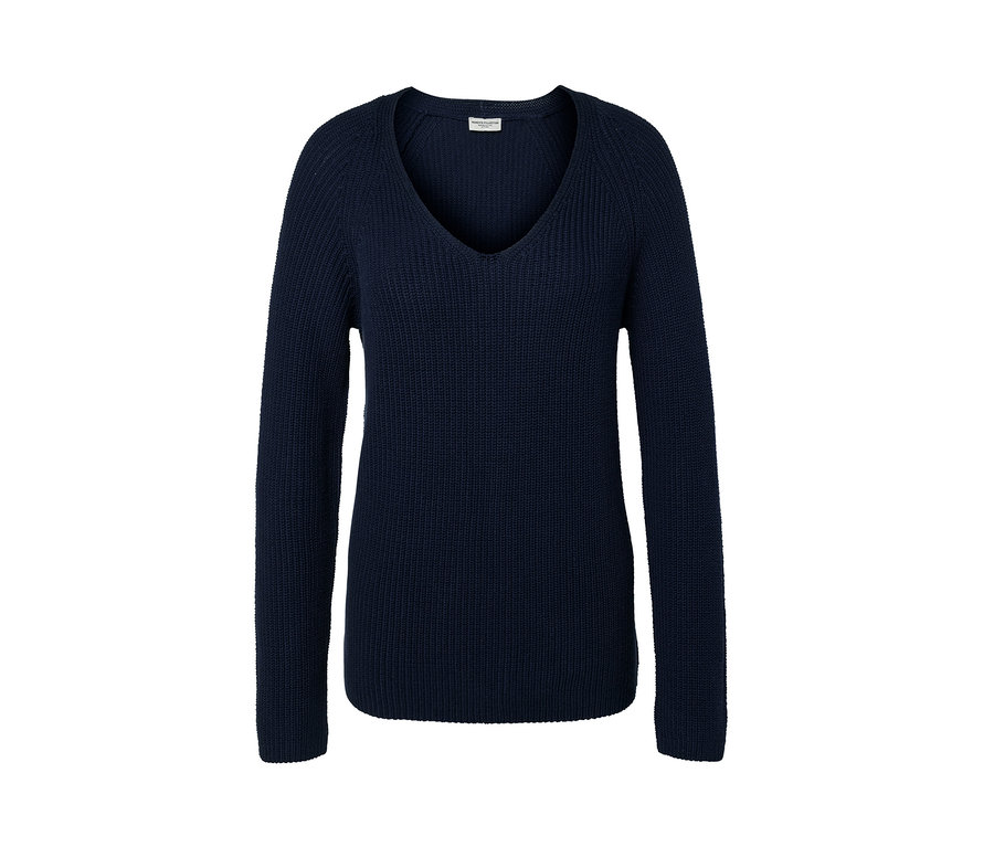 Tmavomodrý pletený pulóver s výstrihom do V.