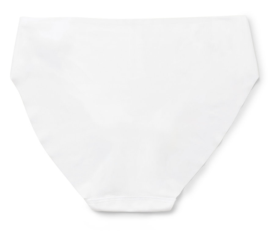 Biele dámske nohavičky na bielom pozadí.