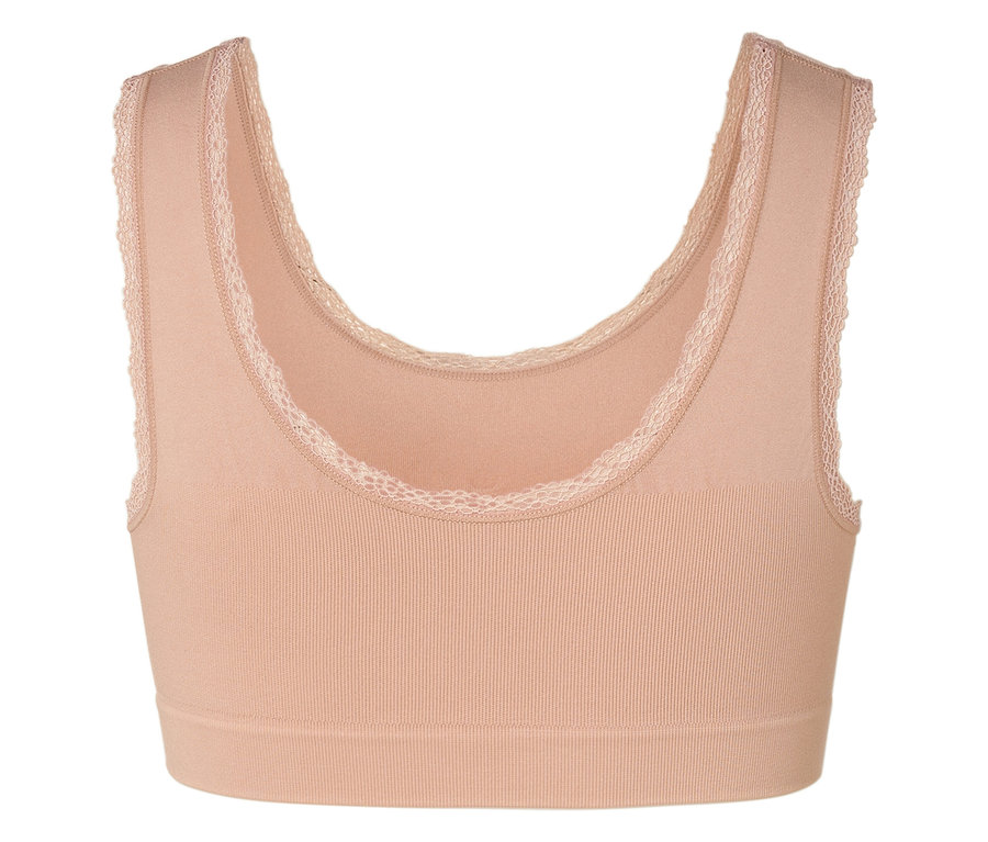 Detailný záber na béžovú športovú podprsenku s čipkovaným lemom.