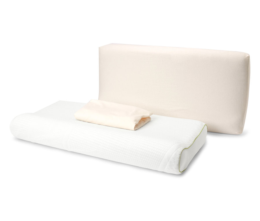 Dva krémovo biele džersejové obliečky na vankúš na krk ležia na bielom vankúši na krk.