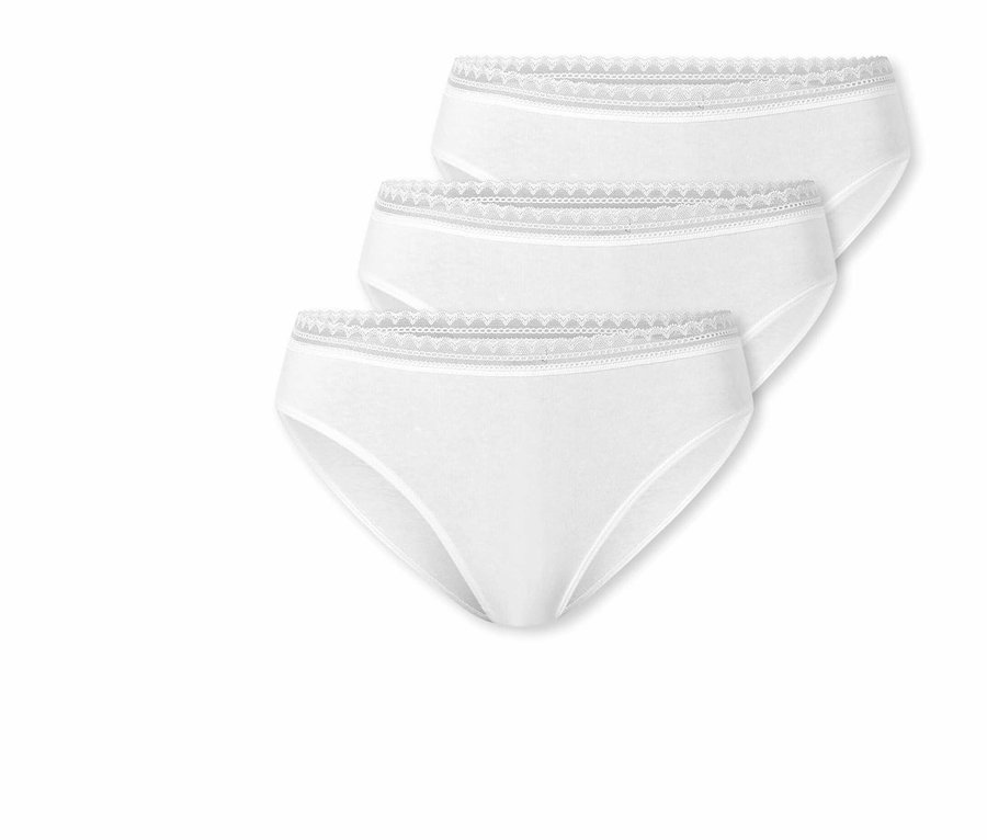 Troje bielych nohavičiek SCHIESSER Rio-Slip.