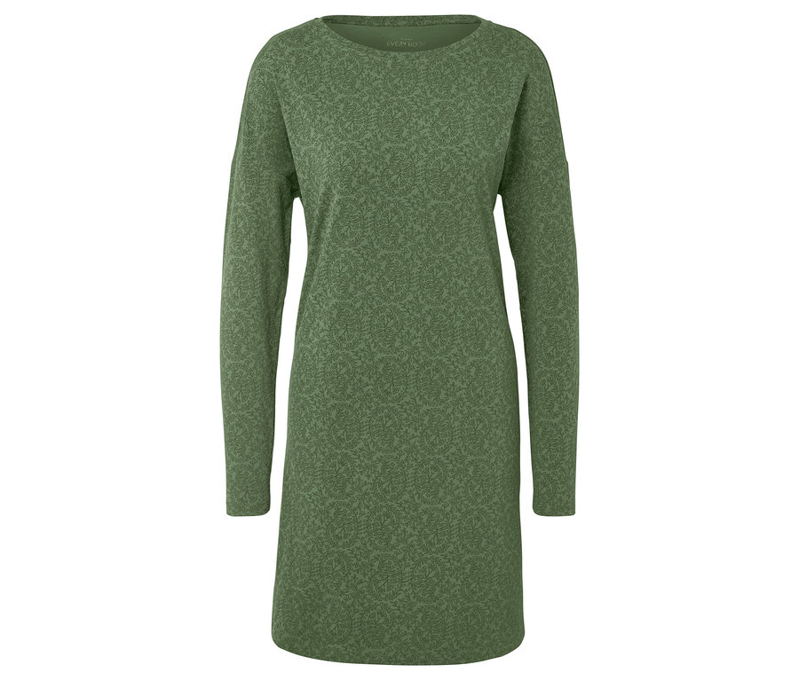 Zelené vzorované šaty s dlhým rukávom.