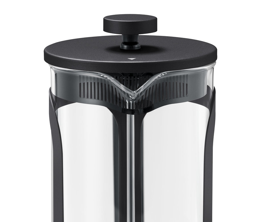 Detail čiernej kanvice french press s objemom 800 ml.