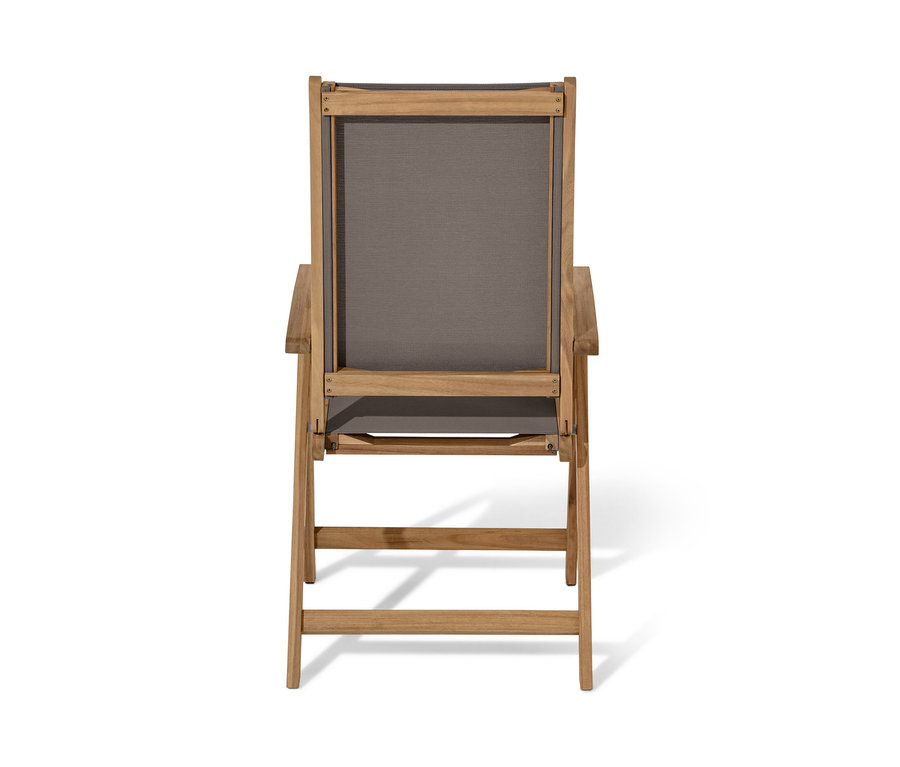 Pohľad zozadu na záhradné kreslo »Lenja« s vysokým nastaviteľným operadlom, drevo a textil.