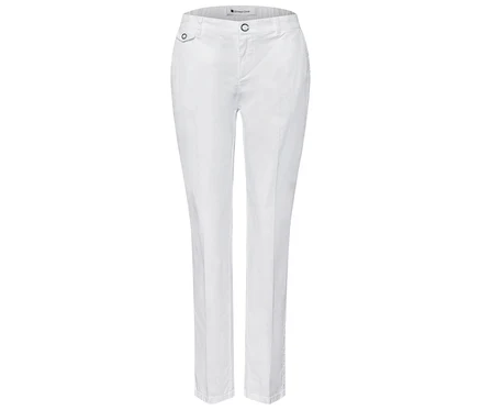Biele chino nohavice Street One, položené naplocho, so zapínaním na gombík a zips.