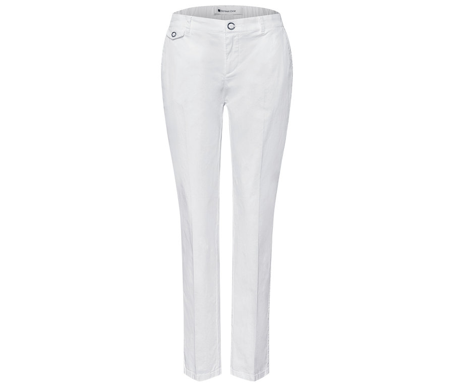 Biele chino nohavice Street One, položené naplocho, so zapínaním na gombík a zips.