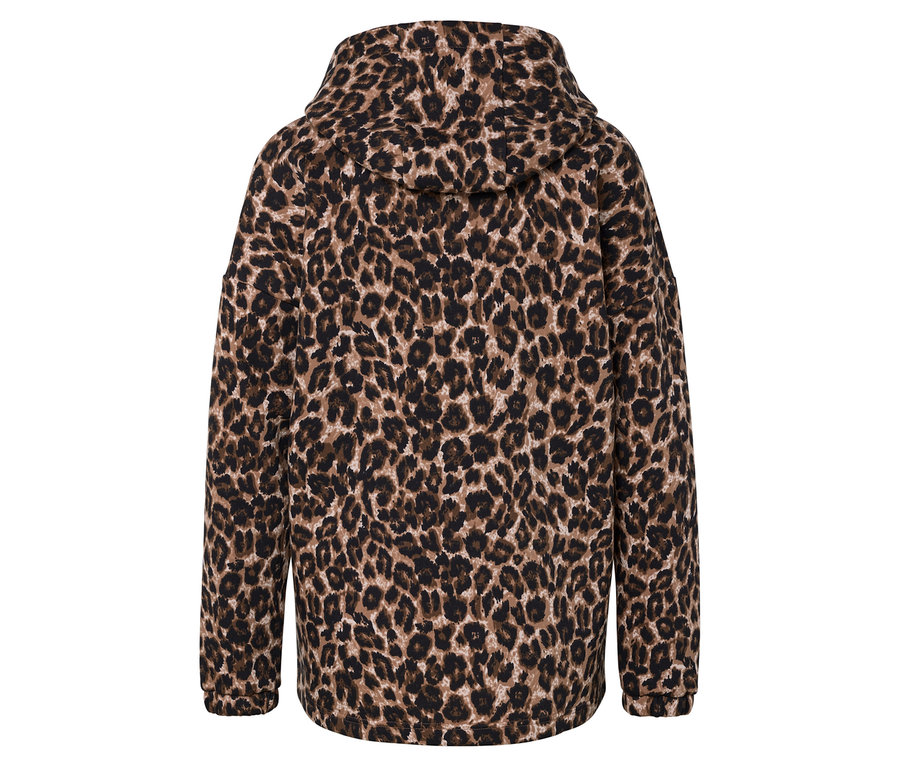 Pohľad zozadu na bundu s kapucňou s leopardím vzorom.
