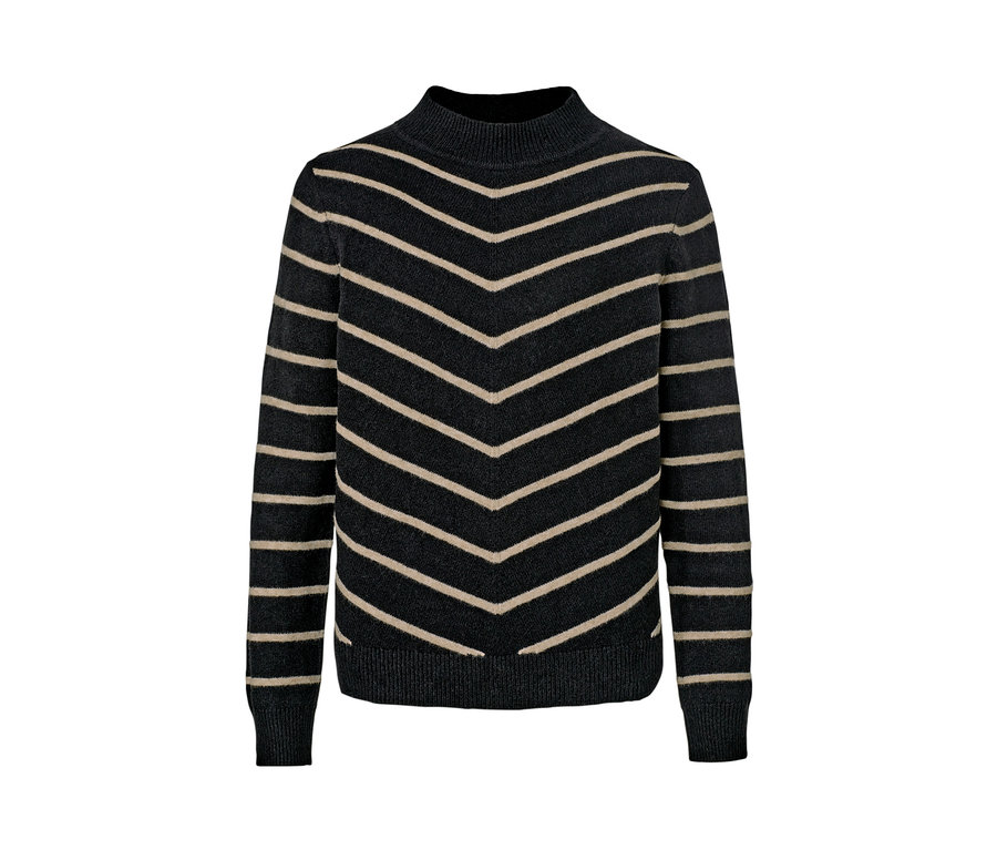 Čierny rebrovaný pletený pulóver so stojačikom.