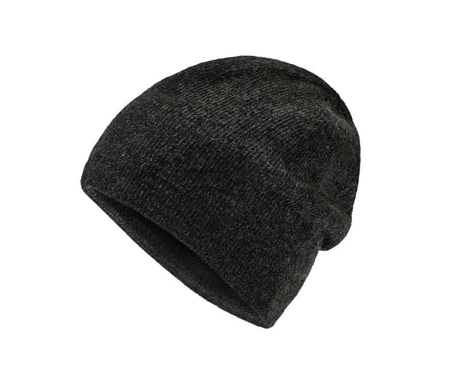 Detail pletenej čiapky.