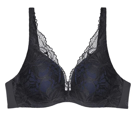 Čierna podprsenka Triumph Body Makeup Illusion Lace WP s čipkou.