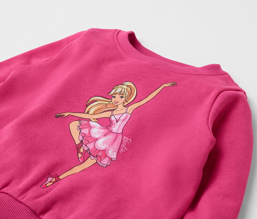 Ružová mikina s obrázkom tancujúcej bábiky Barbie.