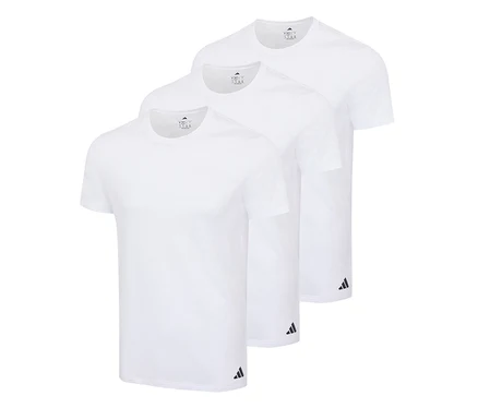 Tri biele tričká adidas Active Core, usporiadané kaskádovito, s logom adidas na spodnom leme.