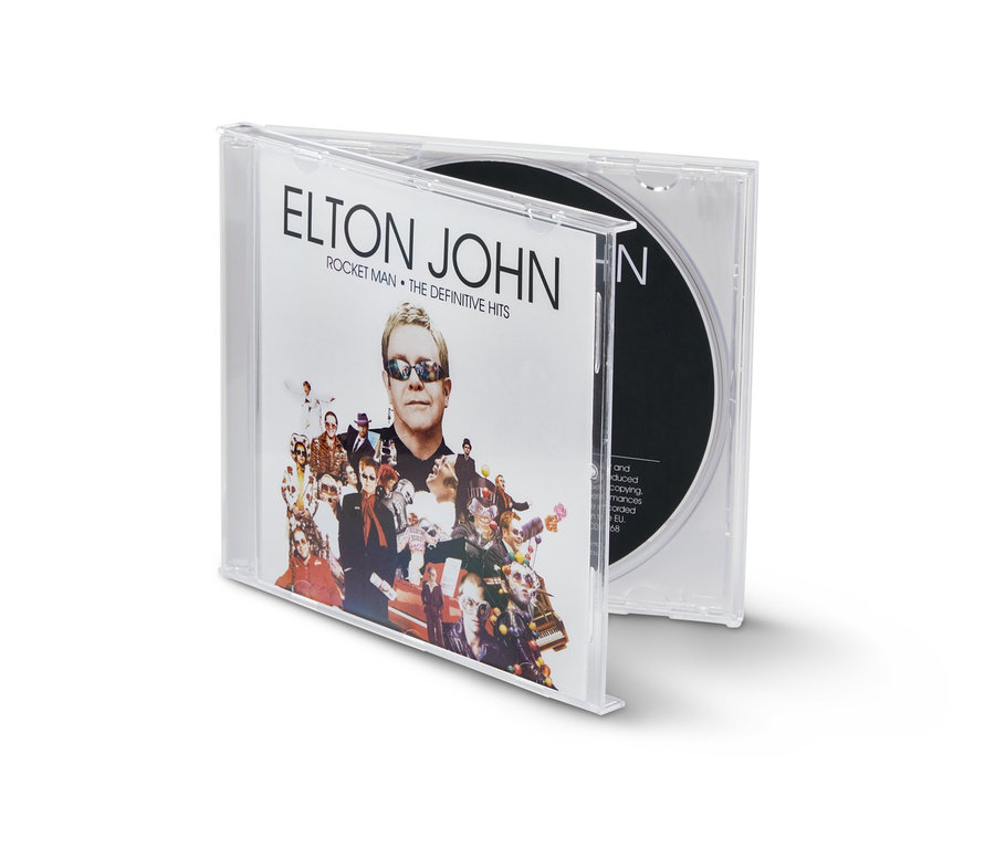 Otvorené CD Elton John – »Rocket Man: The Definitive Hits«.