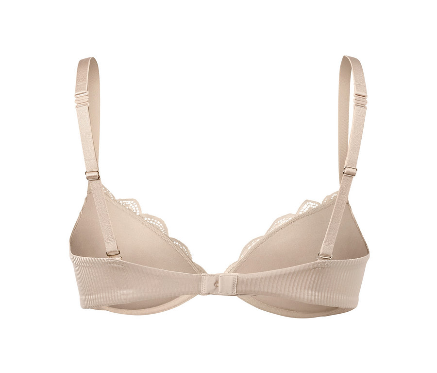 Detail zadnej strany béžovej variabilnej podprsenky push-up.