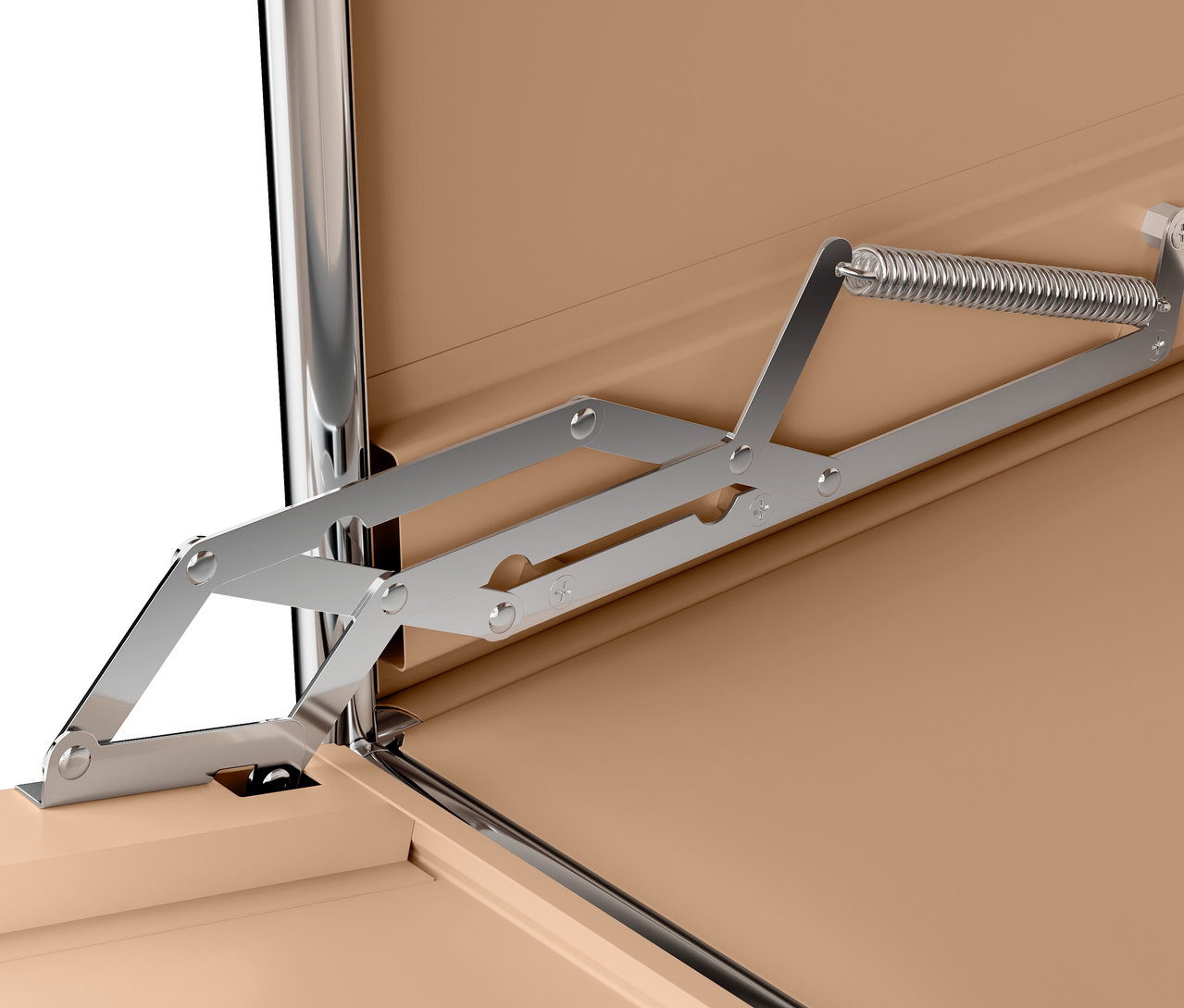 Detail hnedej truhly s kovovým závesným mechanizmom.