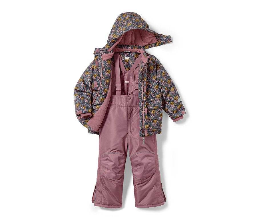 Dvojdielna otepľovacia súprava ružovej farby s kvetinovým vzorom na bunde.