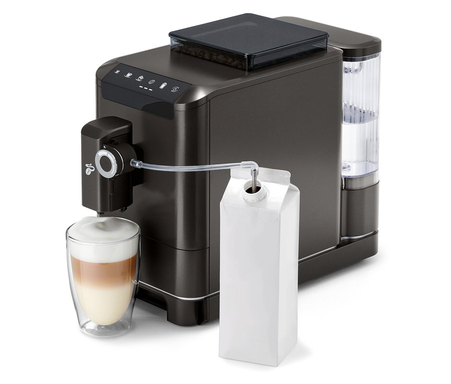 Kávovar »Esperto 2 Milk« Granite Black pripravuje nápoj do sklenice.