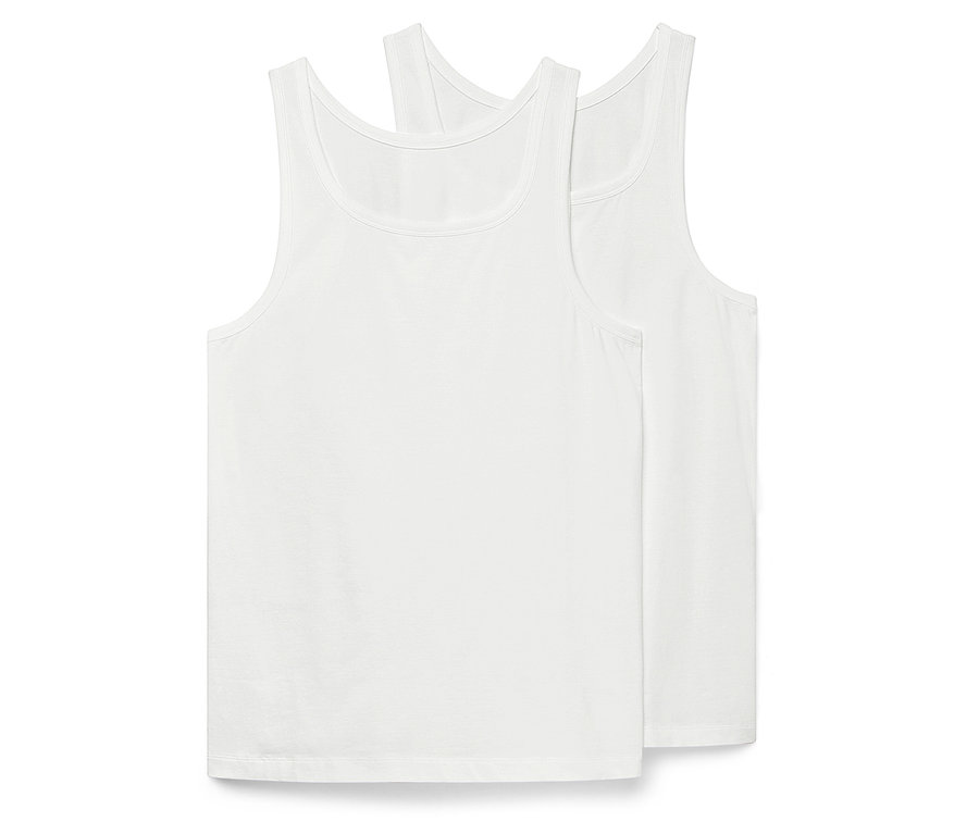 Dve biele tielka na sebe.