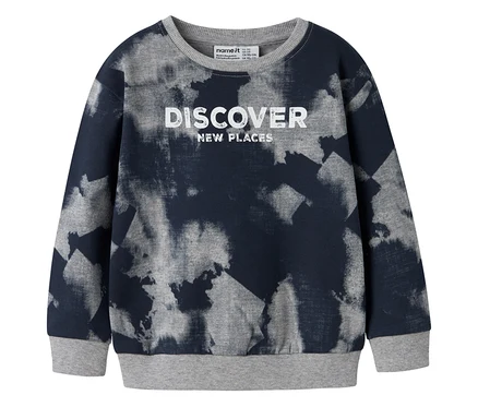 Mikina NAME IT Sweatshirt in Batikoptik leží na bielom pozadí.