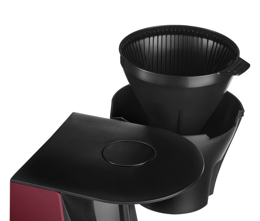 Detail kávovaru na prekvapkávanú kávu »Let's Brew« malinovej farby.