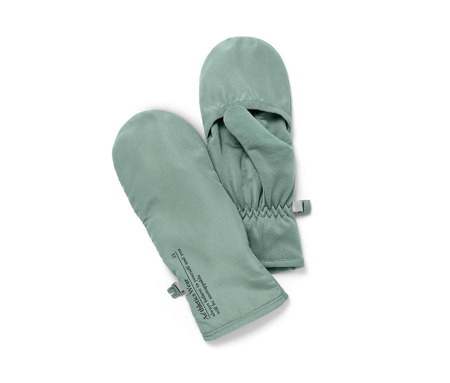 Dve svetlozelené odklápacie bežecké rukavice ležia vedľa seba.