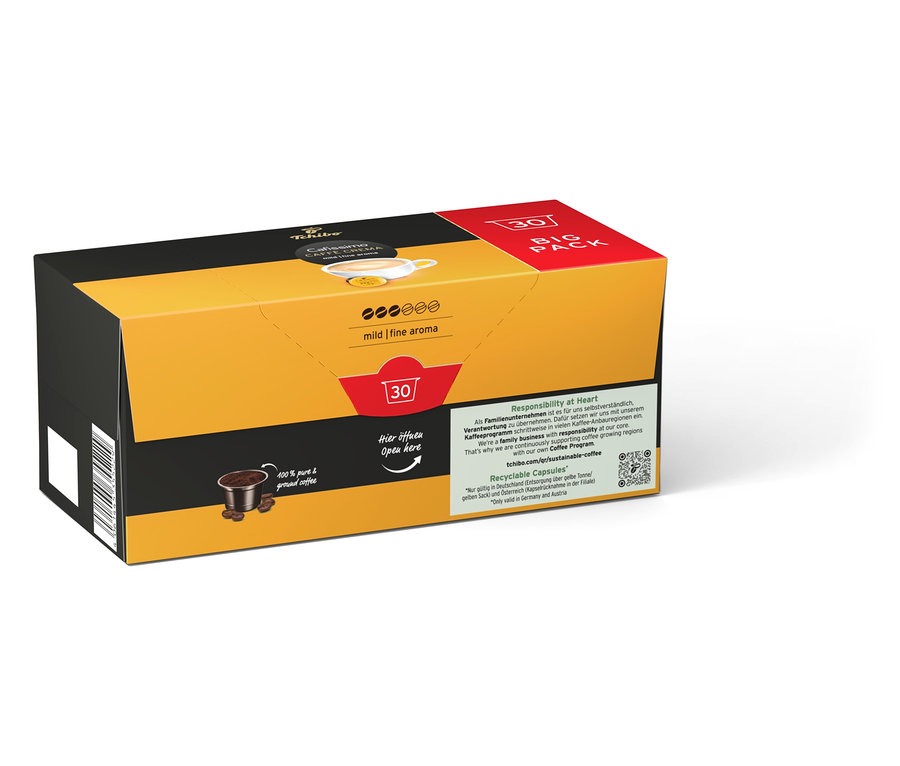 Balenie kávových kapsúl.