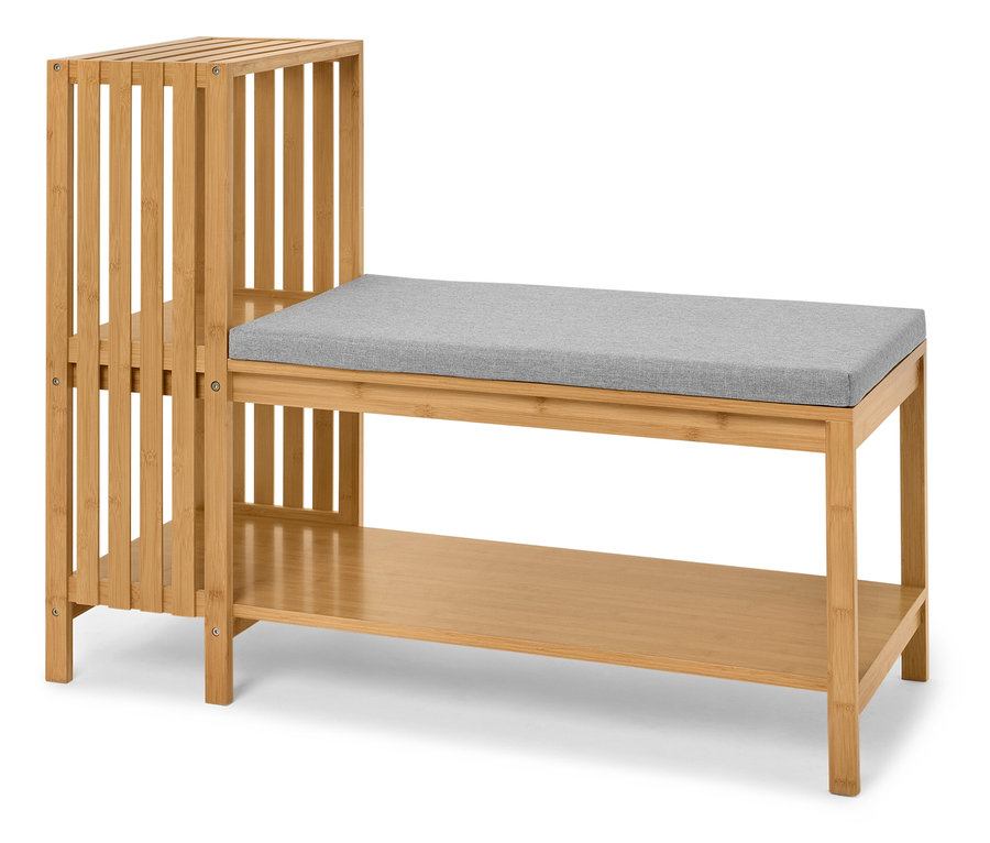 Svetlý drevený nábytok s policou a lavicou so sivým vankúšom.