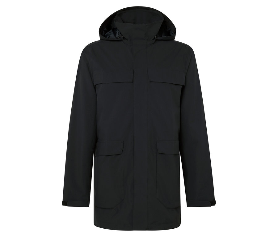 Čierna bunda s kapucňou a vreckami.