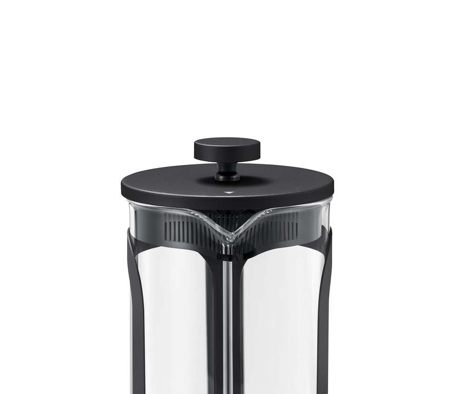 Detail čiernej kanvice french press s objemom 800 ml.