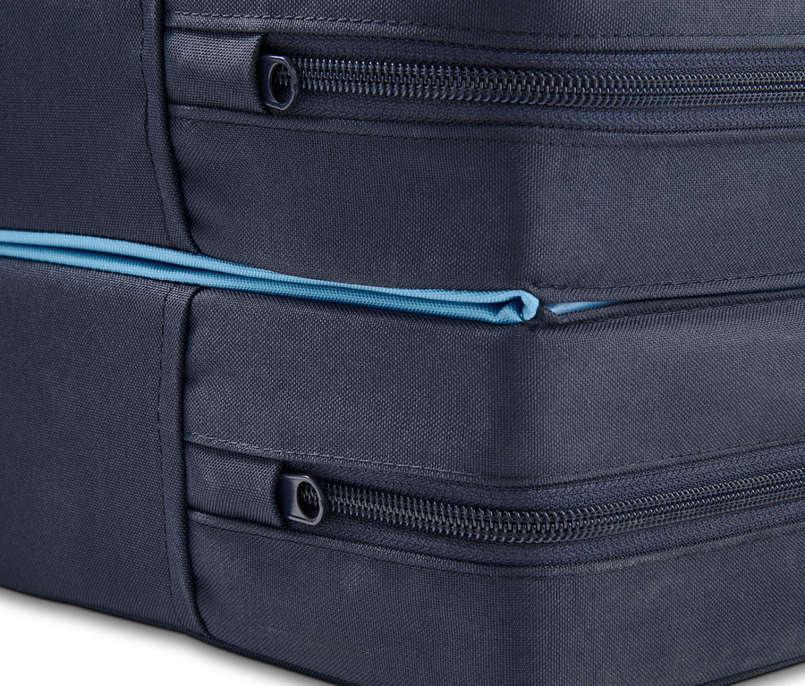 Detail skladacej nárazovej podložky s modrým zipsom.