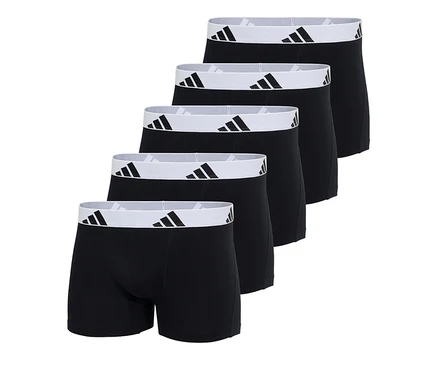 Päť čiernych boxeriek adidas Active Flex Cotton s bielymi pásmi a čiernymi logami adidas, usporiadaných diagonálne.