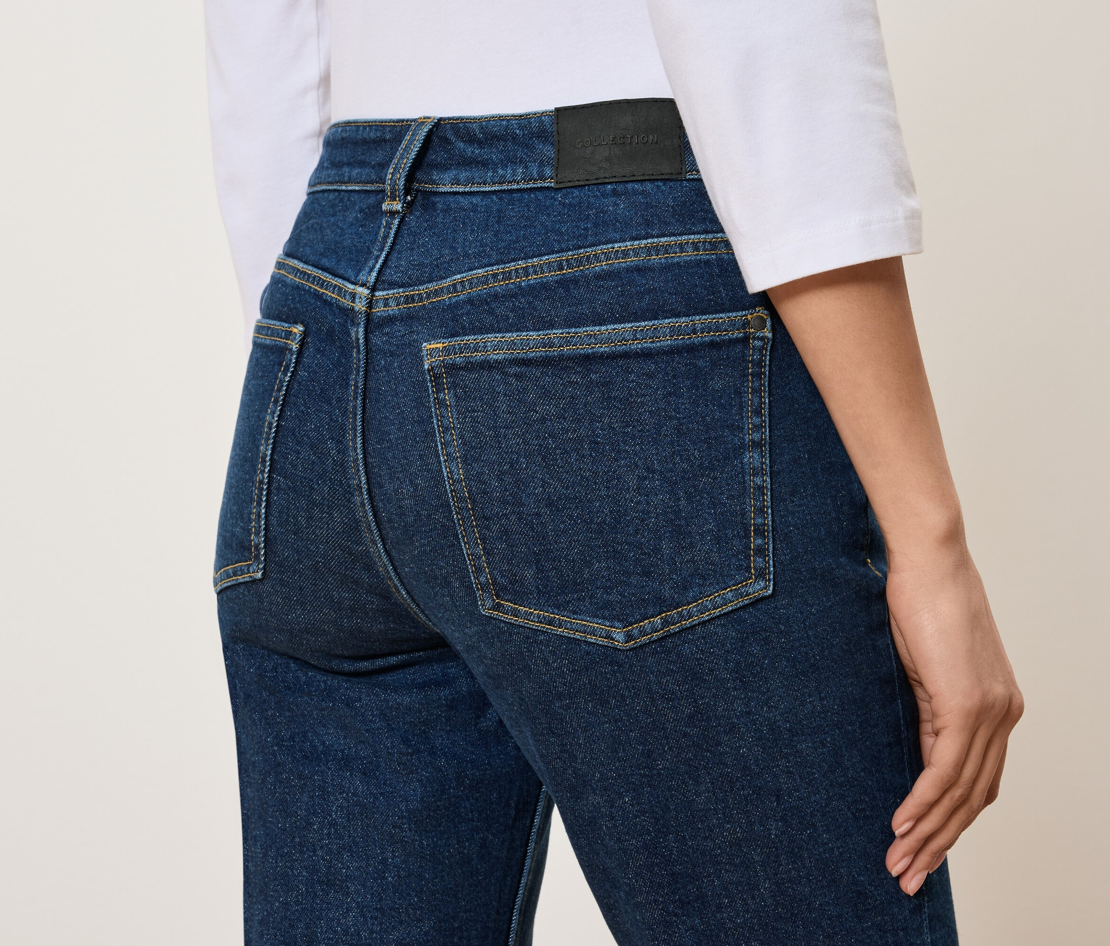 Tchibo - Moderné džínsy – strih »Ava«, tmavomodrý denim