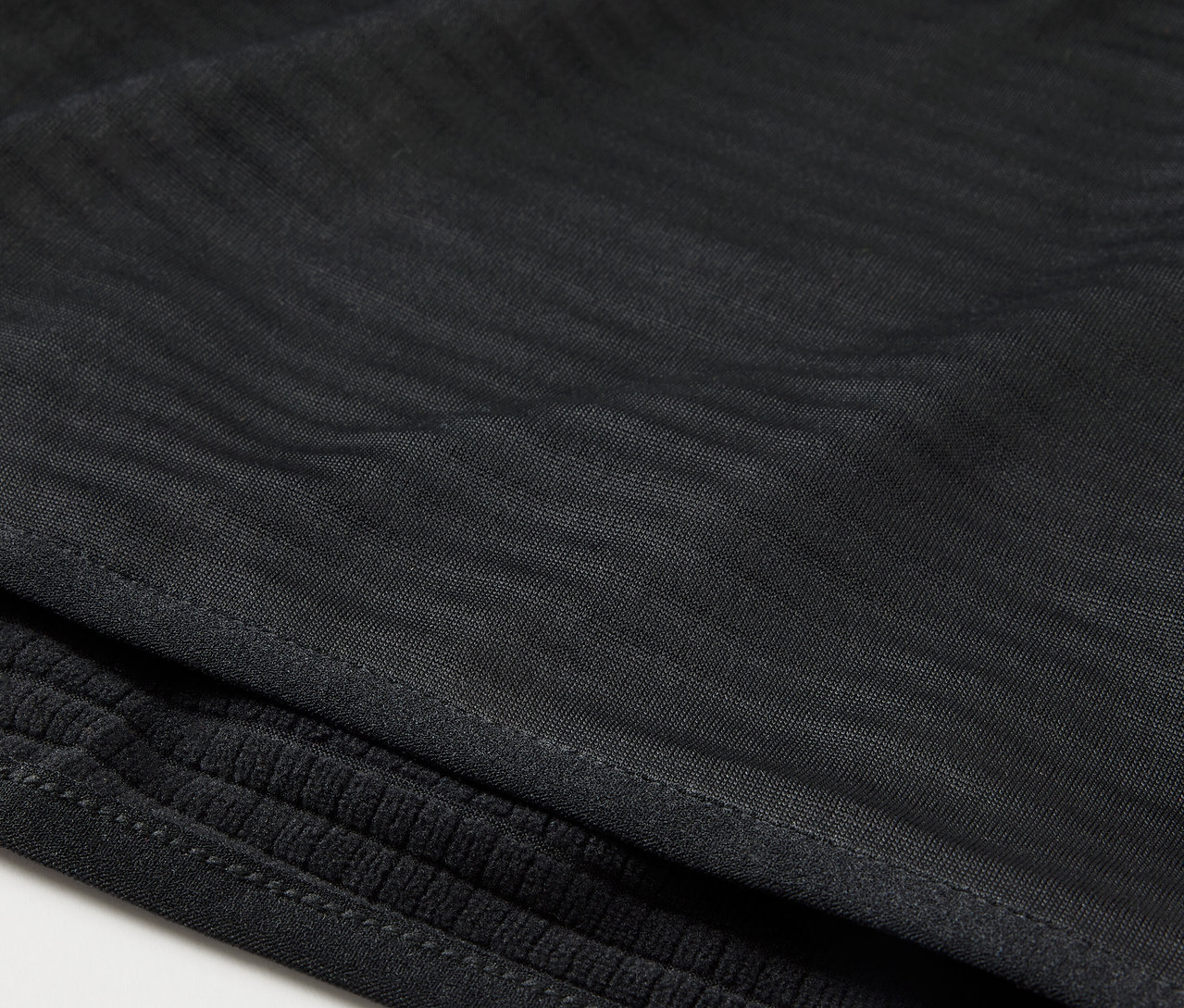 Detailný záber na multifunkčnú šatku.