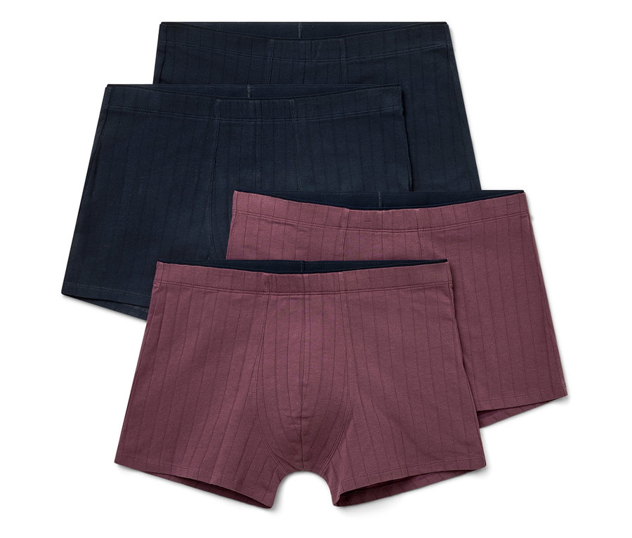 Štyri kusy boxeriek.