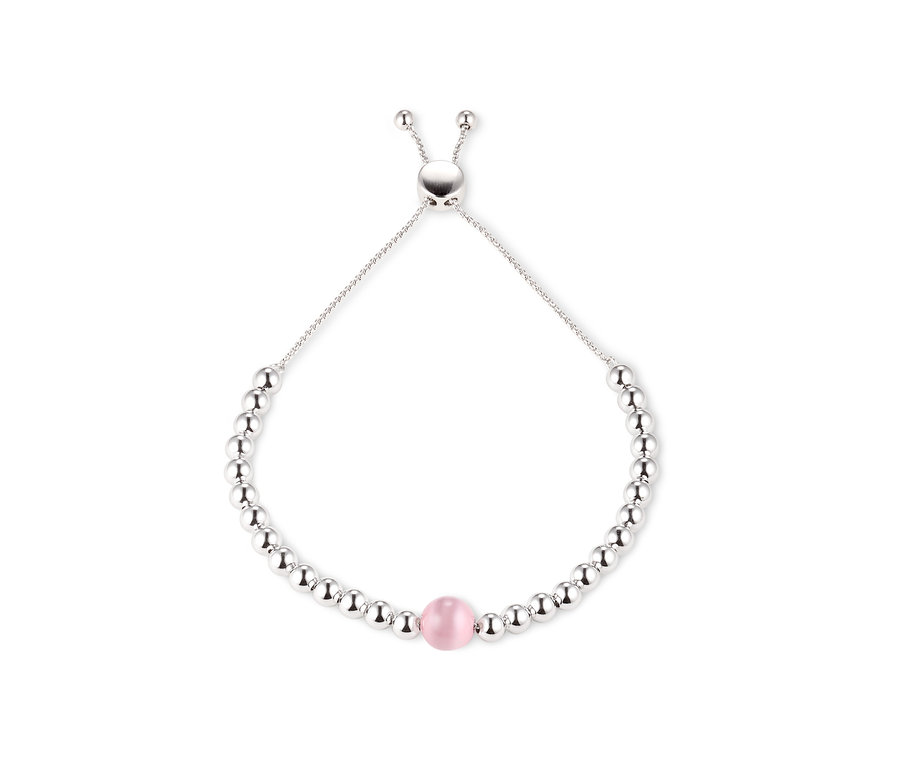 Strieborný náramok s ružovou korálkou.