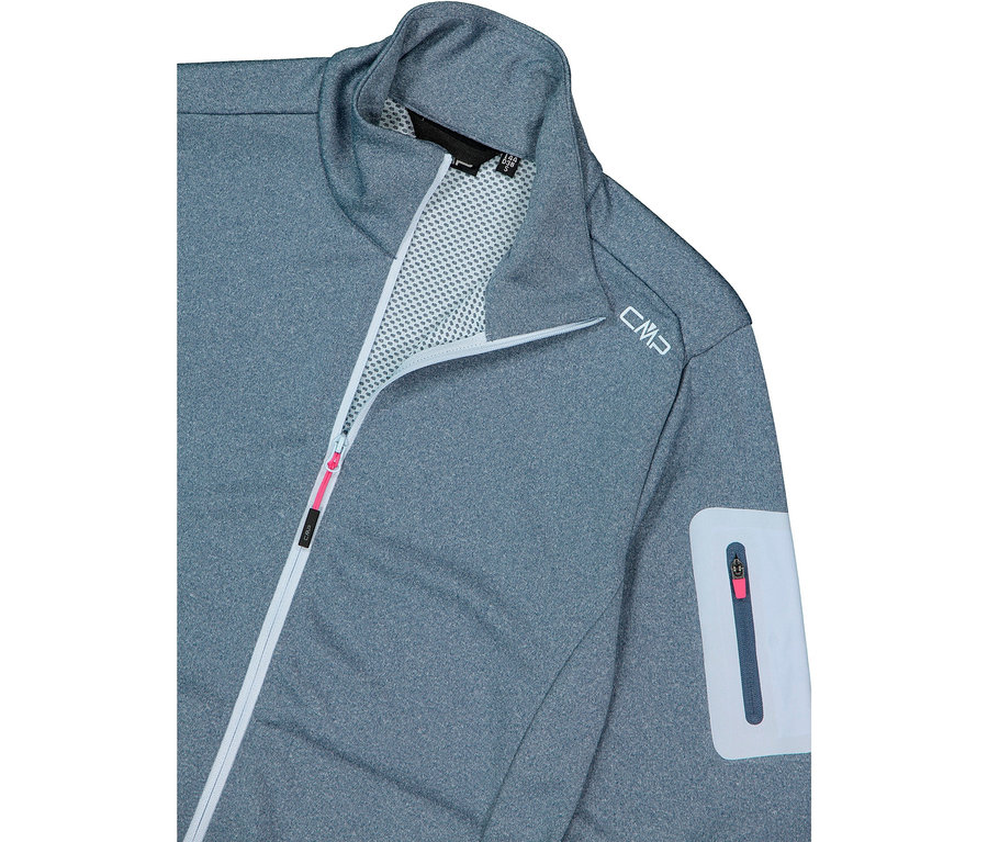 Detail šedej bundy CMP so zipsom a vreckom na rukáve.