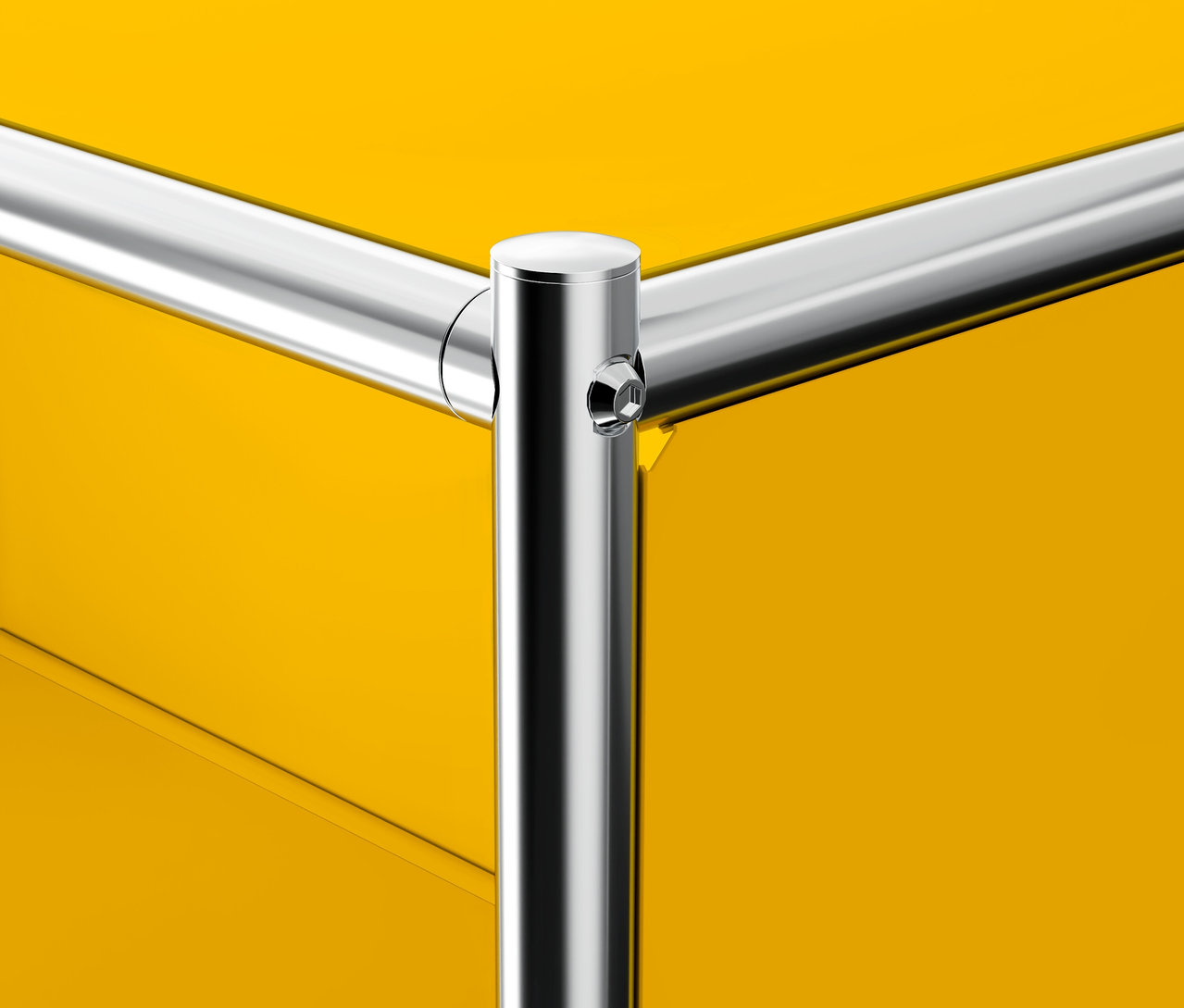 Detailný pohľad na kovovú kancelársku skrinku »CN3« s 3 zásuvkami, žltej farby.