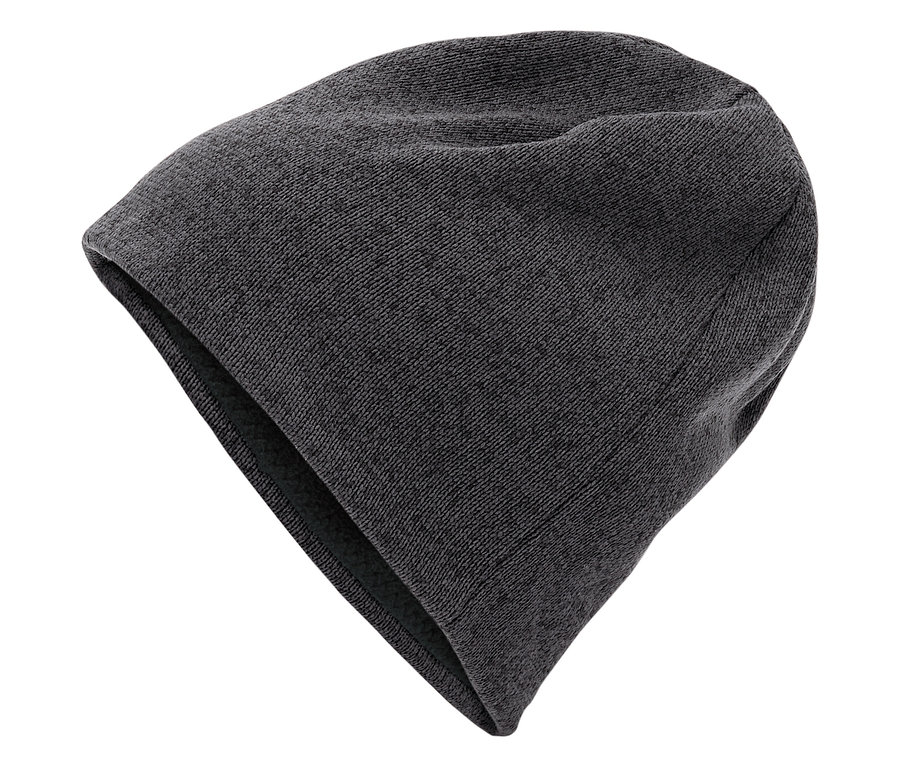 Sivá pletená čiapka.