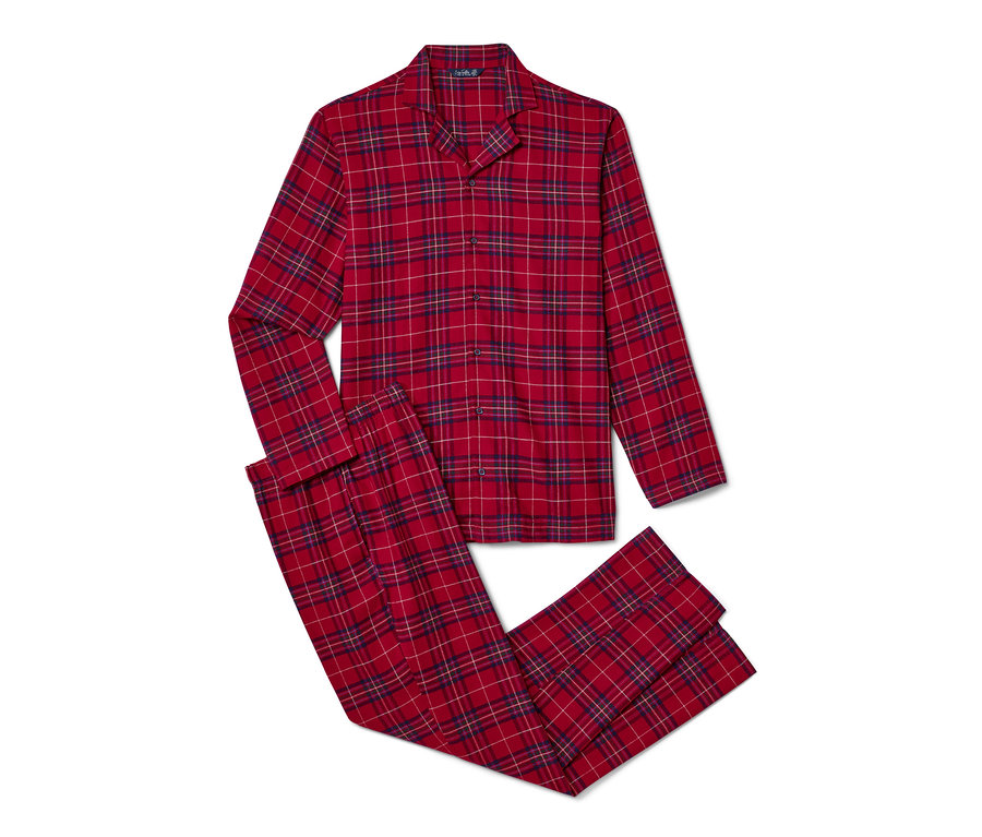 Červené kockované flanelové pyžamo.