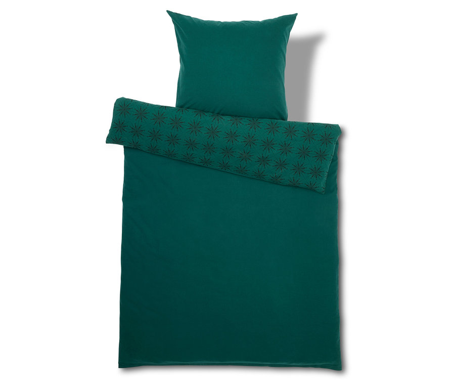 Zelené obliečky s vankúšom a paplónom.